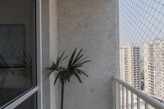 Varanda Sala de apartamento à venda com 2 quartos, 49m² em Sítio da Figueira, São Paulo