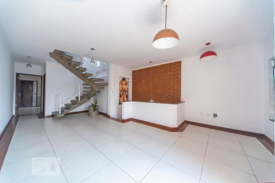Casa à venda com 4 quartos, 225m² em Jardim Sílvia, Santo André