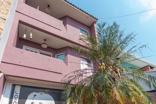 Fachada  de casa à venda com 4 quartos, 225m² em Jardim Sílvia, Santo André