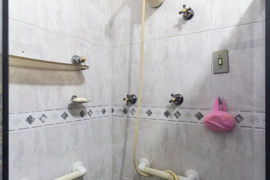 Banheiro Social 1 de apartamento à venda com 2 quartos, 80m² em Vila Monte Alegre, São Paulo
