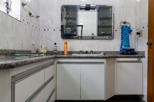 Banheiro Social 1 de apartamento à venda com 2 quartos, 80m² em Vila Monte Alegre, São Paulo