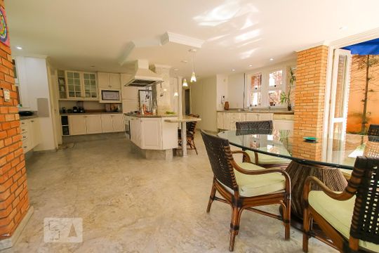 Cozinha de casa à venda com 4 quartos, 1118m² em Jardim Cordeiro, São Paulo