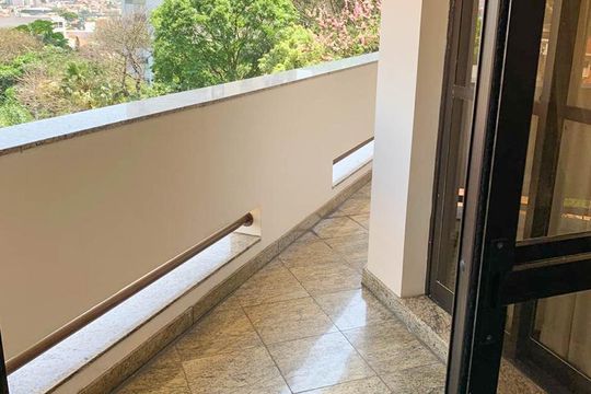 Varanda de apartamento à venda com 4 quartos, 200m² em Jardim Avelino, São Paulo