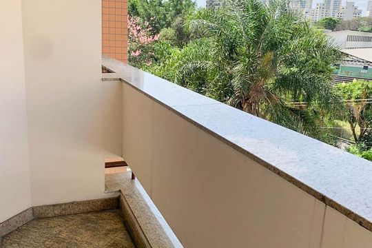 Varanda de apartamento à venda com 4 quartos, 200m² em Jardim Avelino, São Paulo