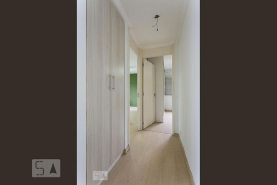 Corredor de apartamento para alugar com 2 quartos, 105m² em Vila Olímpia, São Paulo