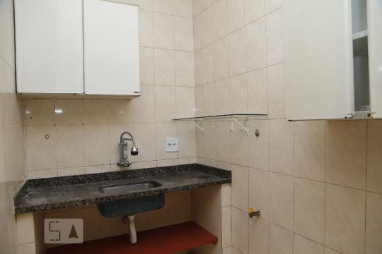 cozinha de apartamento para alugar com 1 quarto, 38m² em Praça da Bandeira, Rio de Janeiro