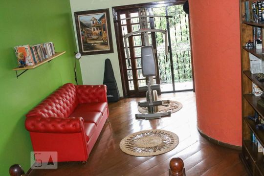 Quarto 1 de casa à venda com 4 quartos, 350m² em Vila Ivone, São Paulo