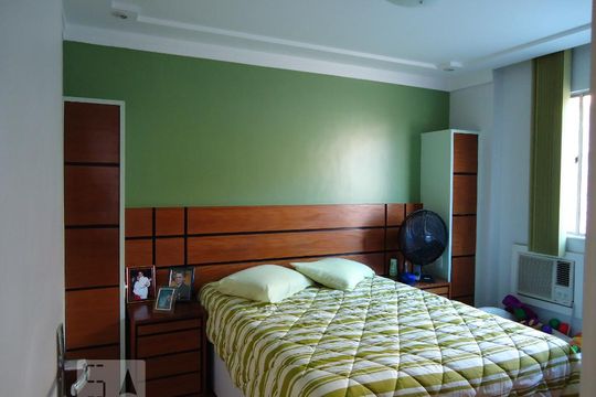 Quarto de apartamento à venda com 2 quartos, 50m² em Engenhoca, Niterói