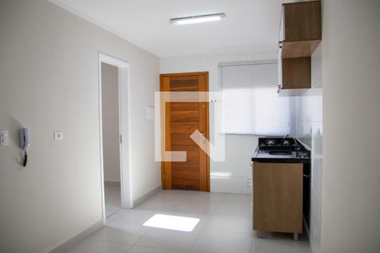 Sala e Cozinha de casa de condomínio para alugar com 2 quartos, 35m² em Vila Mazzei, São Paulo