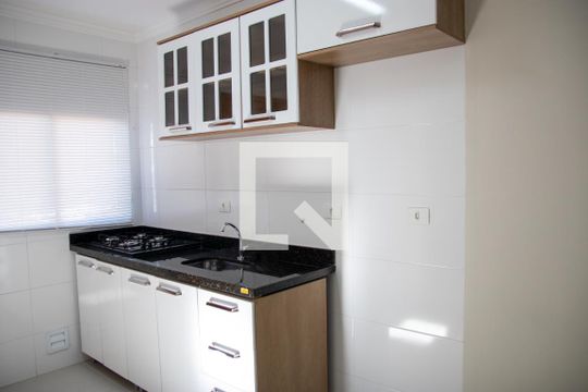Sala e Cozinha de casa de condomínio para alugar com 2 quartos, 35m² em Vila Mazzei, São Paulo