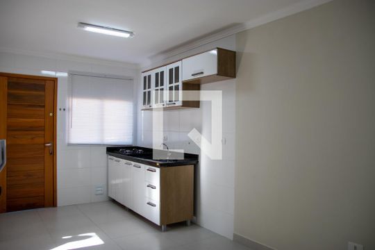 Sala e Cozinha de casa de condomínio para alugar com 2 quartos, 35m² em Vila Mazzei, São Paulo