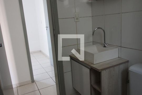 Banheiro de apartamento para alugar com 3 quartos, 72m² em Jardim Tamoio, Jundiaí