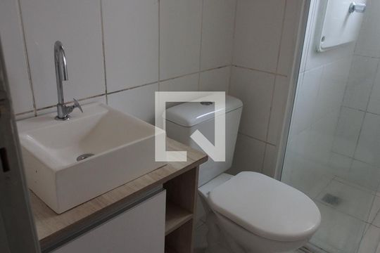 Banheiro de apartamento para alugar com 3 quartos, 72m² em Jardim Tamoio, Jundiaí