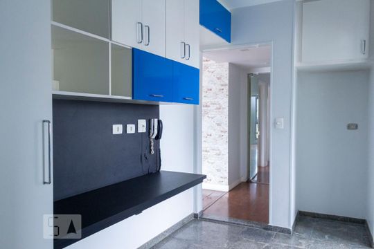 Cozinha de apartamento para alugar com 3 quartos, 120m² em Aclimação, São Paulo