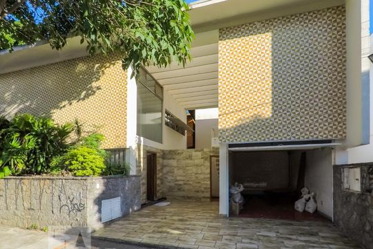 Casa para alugar com 3 quartos, 280m² em Vila Mariana, São Paulo