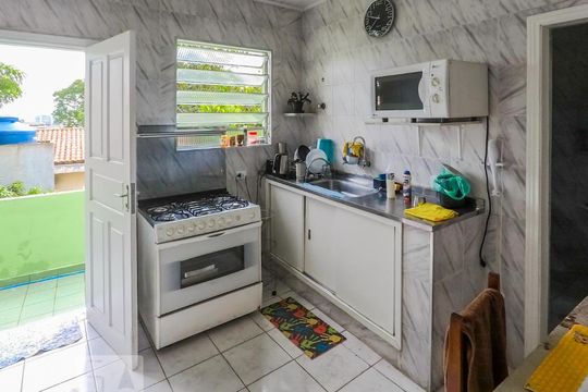 Cozinha de casa à venda com 2 quartos, 492m² em Vila Monumento, São Paulo