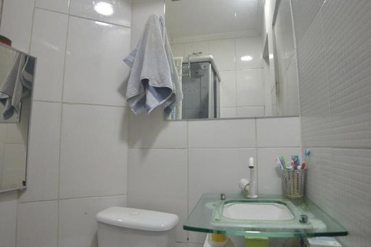 Banheiro de apartamento à venda com 2 quartos, 32m² em Liberdade, São Paulo