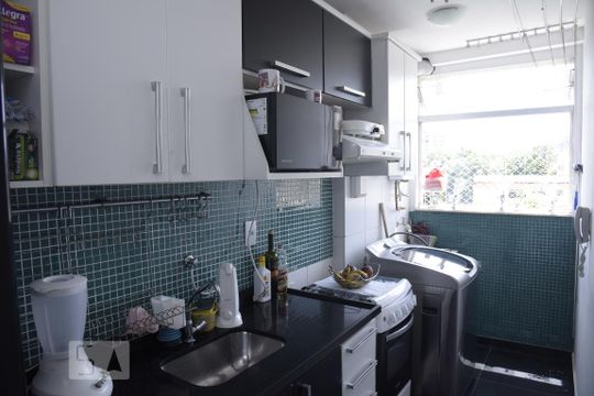 Cozinha de apartamento à venda com 2 quartos, 53m² em Taquara, Rio de Janeiro