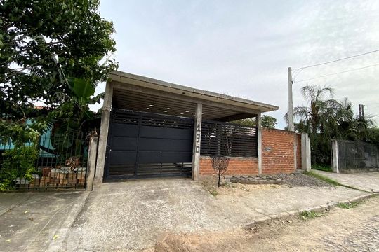 Fachada de casa à venda com 4 quartos, 120m² em Campina, São Leopoldo