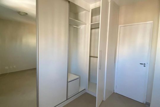 Quarto de apartamento à venda com 2 quartos, 80m² em Vila Nova Conceição, São Paulo