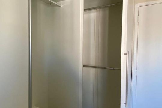 Quarto de apartamento à venda com 2 quartos, 80m² em Vila Nova Conceição, São Paulo