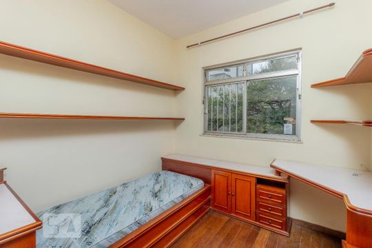 Quarto 2 de apartamento para alugar com 4 quartos, 135m² em Cidade Jardim, Belo Horizonte