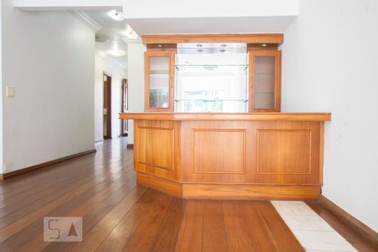 Detalhe Sala de casa de condomínio para alugar com 3 quartos, 490m² em Jardim dos Estados, São Paulo