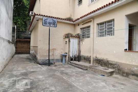 quintal de casa à venda com 3 quartos, 279m² em Vila Isabel, Rio de Janeiro
