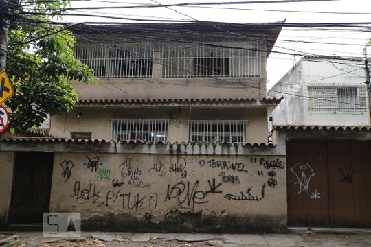 fachada de casa à venda com 3 quartos, 279m² em Vila Isabel, Rio de Janeiro
