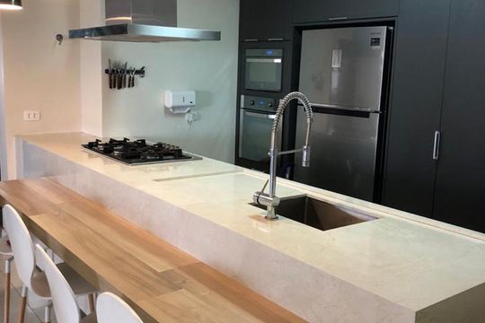 Cozinha de apartamento à venda com 3 quartos, 180m² em Vila Monte Alegre, São Paulo