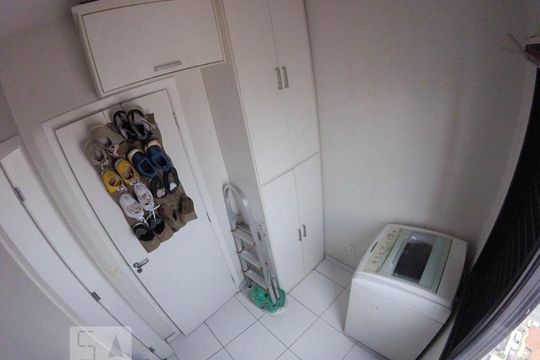 Área de Serviço de apartamento para alugar com 2 quartos, 122m² em Vila Regente Feijó, São Paulo