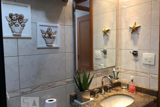 Banheiro de apartamento à venda com 3 quartos, 100m² em Vila Pereira Barreto, São Paulo