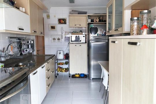 Cozinha de apartamento à venda com 3 quartos, 100m² em Vila Pereira Barreto, São Paulo