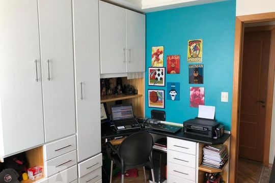 Quarto de apartamento à venda com 3 quartos, 100m² em Vila Pereira Barreto, São Paulo