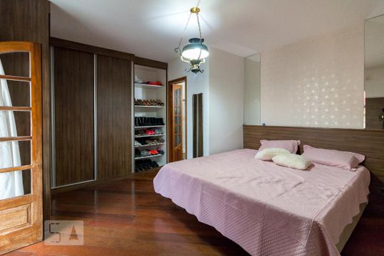 Quarto 1 suíte de casa à venda com 4 quartos, 385m² em Jardim Toscana, Guarulhos