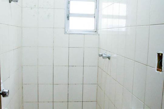 Banheiro de casa para alugar com 1 quarto, 30m² em Jardim Satelite, São Paulo