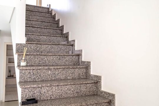 Escadas de casa à venda com 3 quartos, 120m² em Vila Alpina, São Paulo
