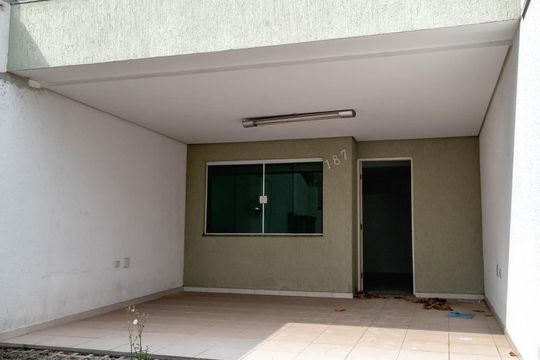 Garagem de casa à venda com 3 quartos, 120m² em Vila Alpina, São Paulo