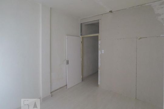 Apartamento à venda com 1 quarto, 33m² em Sé, São Paulo