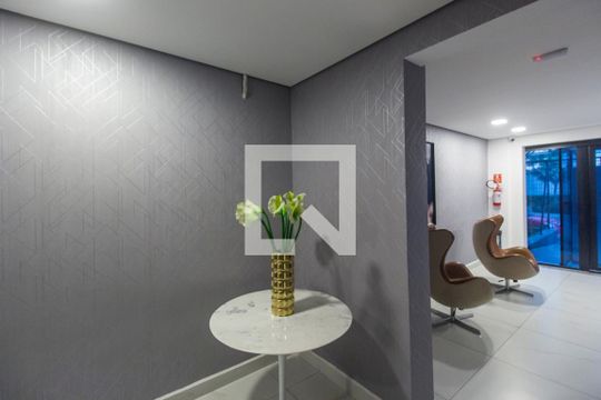 Hall social de apartamento à venda com 2 quartos, 62m² em Bethaville I, Barueri