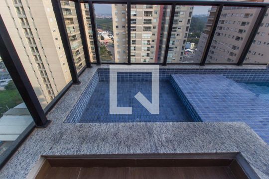 Piscina de apartamento à venda com 2 quartos, 62m² em Bethaville I, Barueri