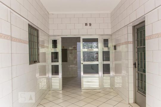 Hall de Entrada de apartamento para alugar com 2 quartos, 60m² em Centro, Diadema