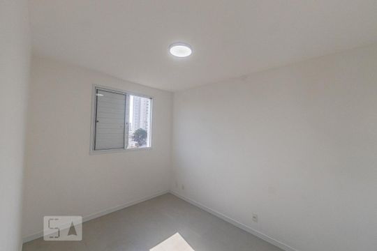 Quarto 2 de apartamento para alugar com 2 quartos, 46m² em Quinta da Paineira, São Paulo