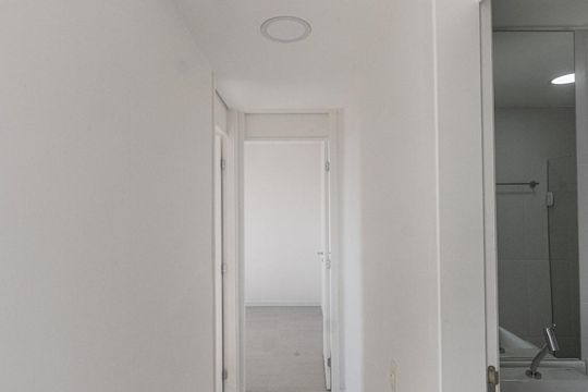 Corredor de apartamento para alugar com 2 quartos, 46m² em Quinta da Paineira, São Paulo
