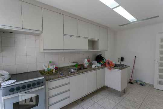 Cozinha de casa de condomínio à venda com 3 quartos, 140m² em Demarchi, São Bernardo do Campo