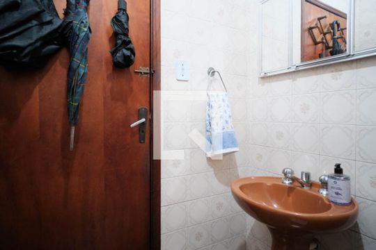 Banheiro Social de casa à venda com 3 quartos, 180m² em Jardim Nordeste, São Paulo