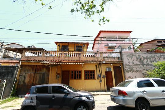 frente da casa  de kitnet/studio para alugar com 1 quarto, 27m² em Curicica, Rio de Janeiro