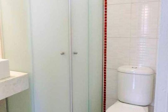 Banheiro de apartamento à venda com 3 quartos, 70m² em Dos Casa, São Bernardo do Campo