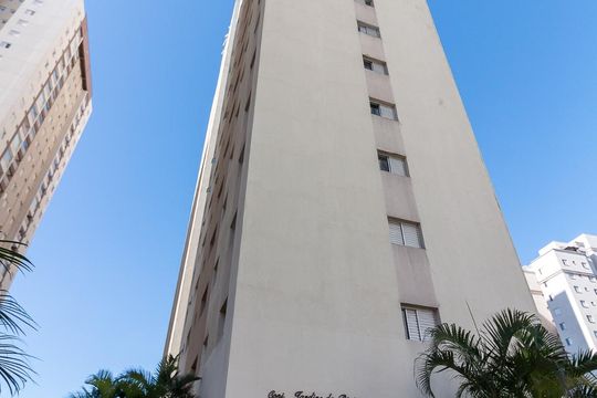 Fachada do condomínio de apartamento para alugar com 3 quartos, 90m² em Vila Augusta, Guarulhos