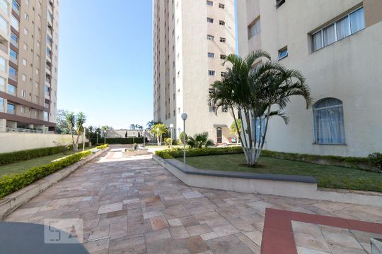 Área comum de apartamento para alugar com 3 quartos, 90m² em Vila Augusta, Guarulhos
